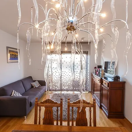 Apartment Breze *